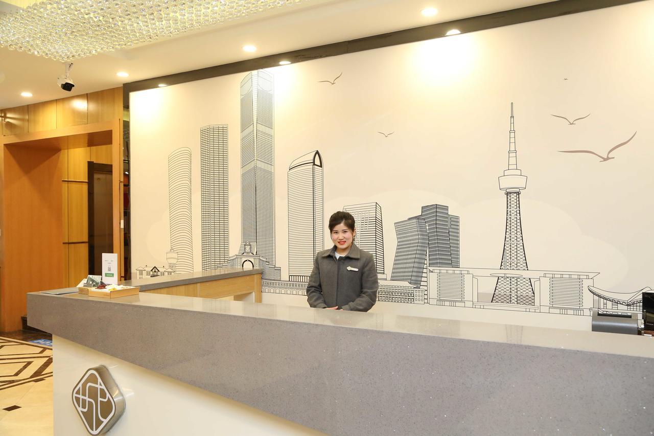 Chonpines Hotel Csangcsun Kültér fotó