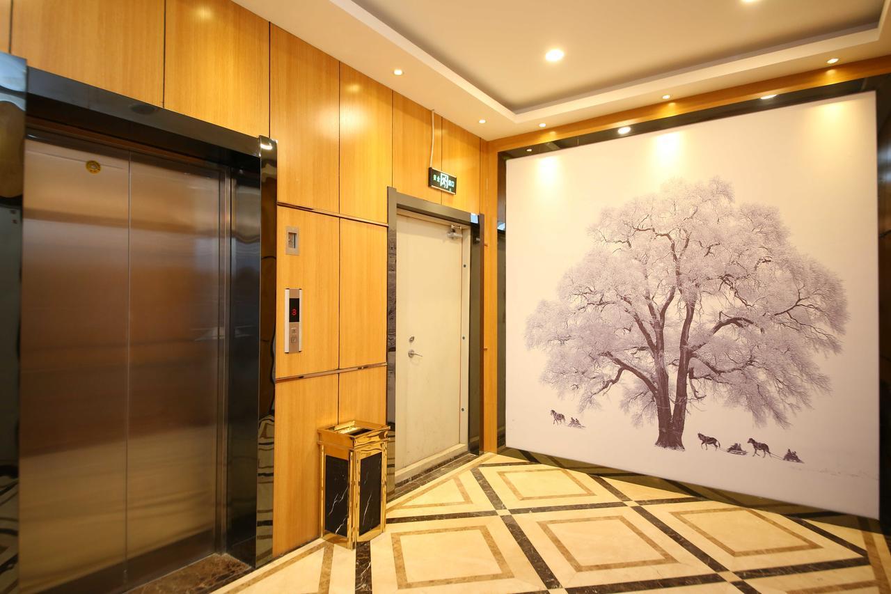 Chonpines Hotel Csangcsun Kültér fotó