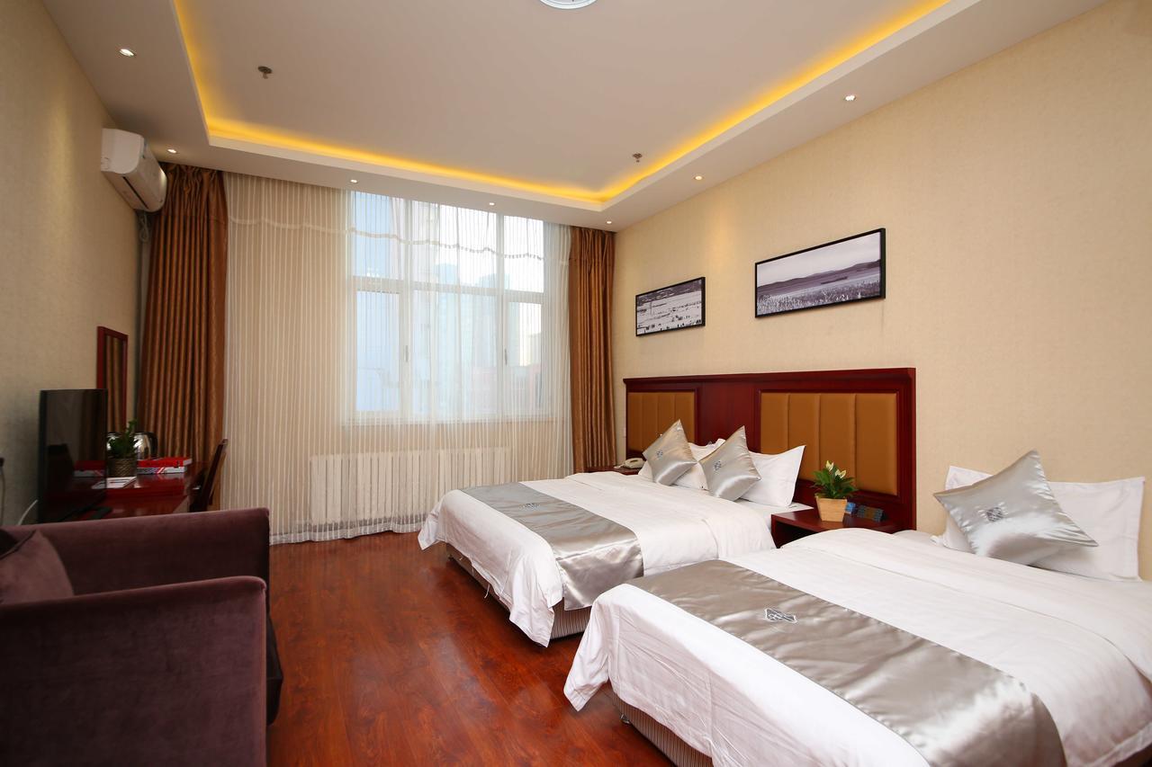 Chonpines Hotel Csangcsun Kültér fotó
