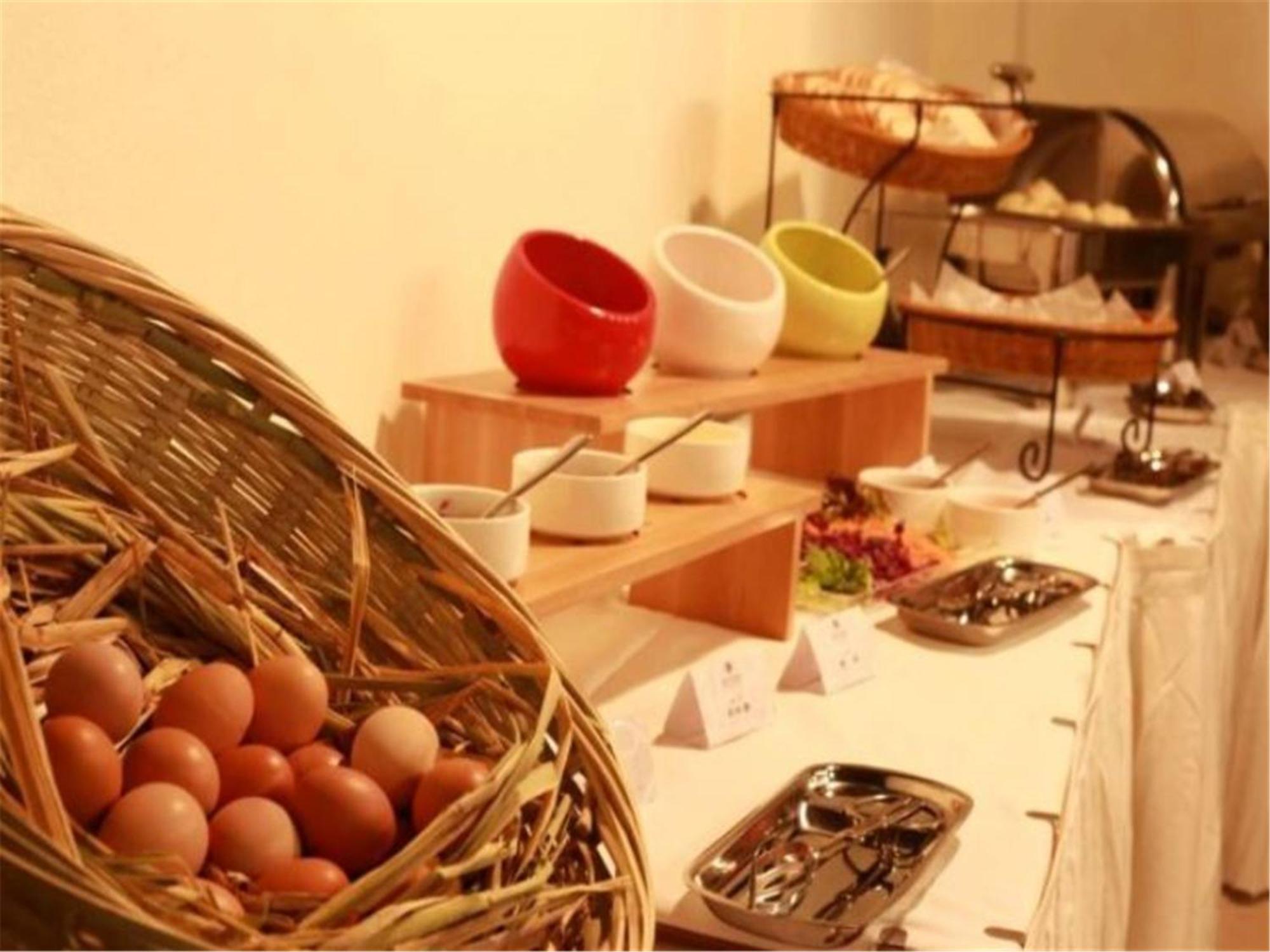 Chonpines Hotel Csangcsun Kültér fotó